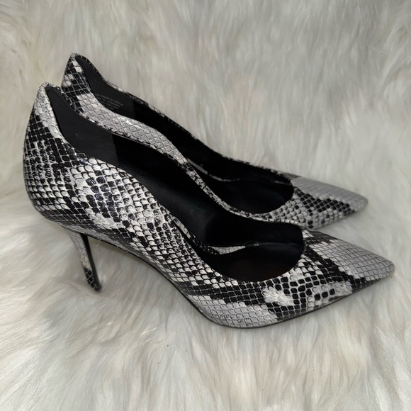 Aldo Black and White Snakeskin Heels - Picture 4 of 9